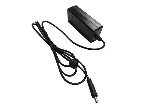 21V3A 100VAC DC Power Adapter Tegangan Konstan AC Power 230g Pendinginan Alami