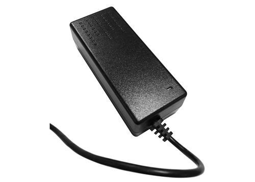 21V3A 100VAC DC Power Adapter Tegangan Konstan AC Power 230g Pendinginan Alami