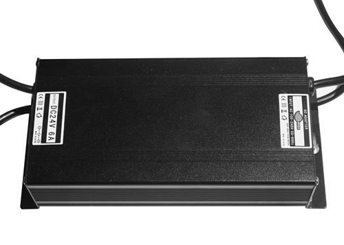 60Hz 6A 500g 240V Aksesoris Perlengkapan Pencahayaan 150W DC Power Constant Voltage